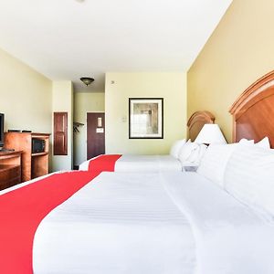 Queen Room Two Queen Beds